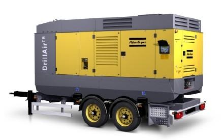 Atlas Copo DrillAir: Wagon-mounted two-stage, oil-injected, asymmetrical rotary screw compressors, 25-35 bar (365-510 psig)